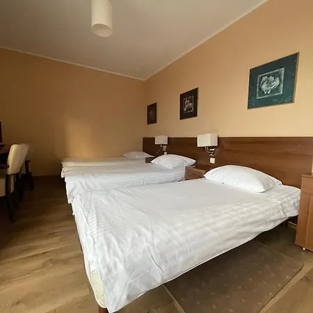 Pieprzyk Hotel *